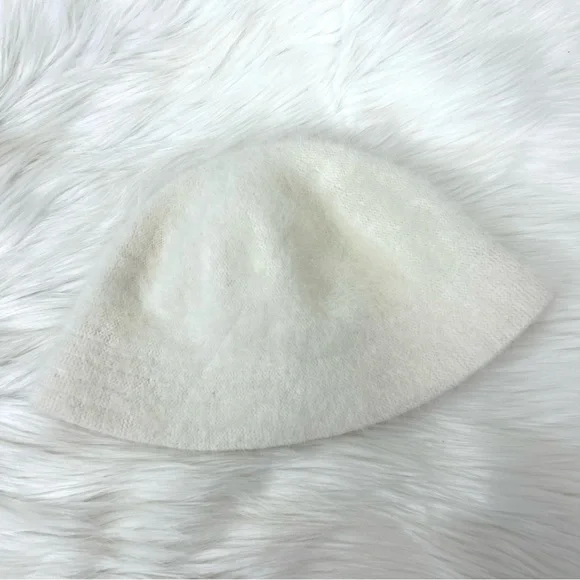 Vintage Angora Cream Knit Hat - Picture 2 of 6
